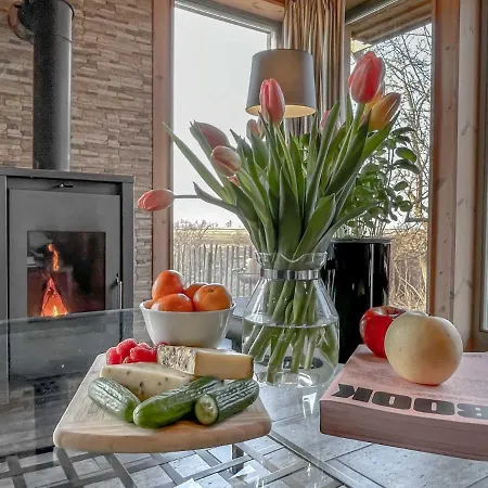 Traumhaff Kuestenchalets - Einzigartige An Der Ostsee. Ganz Aus Laerchenholz Mit Kamin Und Sauna