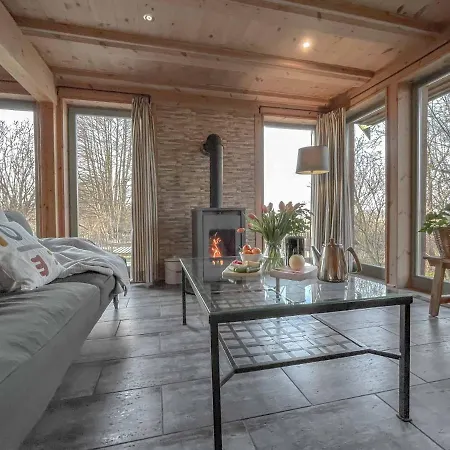Chalet Traumhaff Kuestenchalets - Einzigartige An Der Ostsee. Ganz Aus Laerchenholz Mit Kamin Und Sauna *