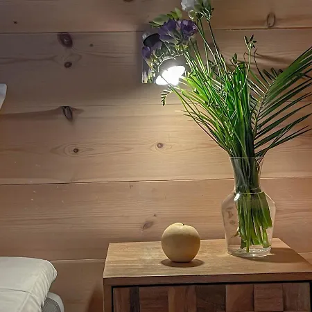 Traumhaff Kustenchalets: Lärchenwoodchalets Mit Kamin Und Sauna An Der Ostsee