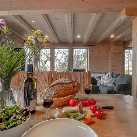 Traumhaff Kustenchalets: Lärchenwoodchalets Mit Kamin Und Sauna An Der Ostsee Vogelsang-Warsin