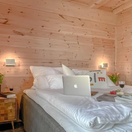 Chalet Traumhaff Küstenchalets - Einzigartige An Der Ostsee. Ganz Aus Lärchenholz Mit Kamin Und Sauna