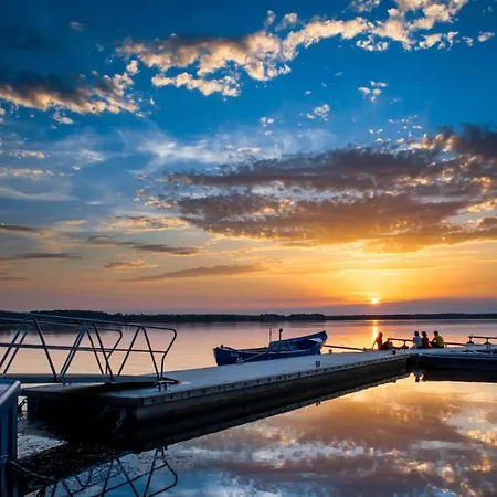Traumhaff Küstenchalets - Einzigartige An Der Ostsee. Ganz Aus Lärchenholz Mit Kamin Und Sauna Chalet